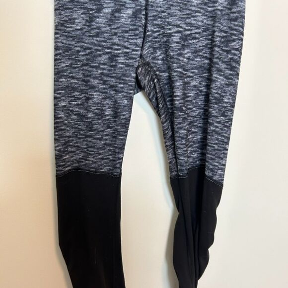 Lululemon Womens Wunder Under High Rise Ruched Stirrup Leggings Size 6 - Picture 4 of 16